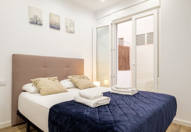 Ferienwohnung in Valencia - ☺BRAND NEW apartment with private open-air space☺