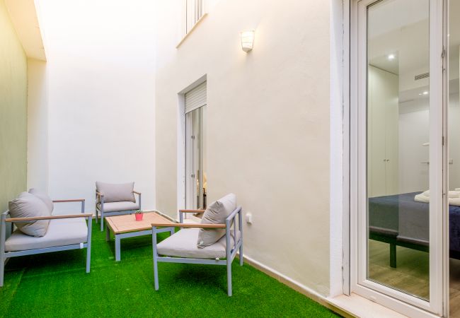 Ferienwohnung in Valencia - ☺BRAND NEW apartment with private open-air space☺