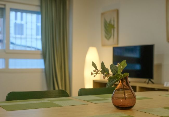Ferienwohnung in Valencia -  Brand New Stylish Apartment with Fluffy Beds 