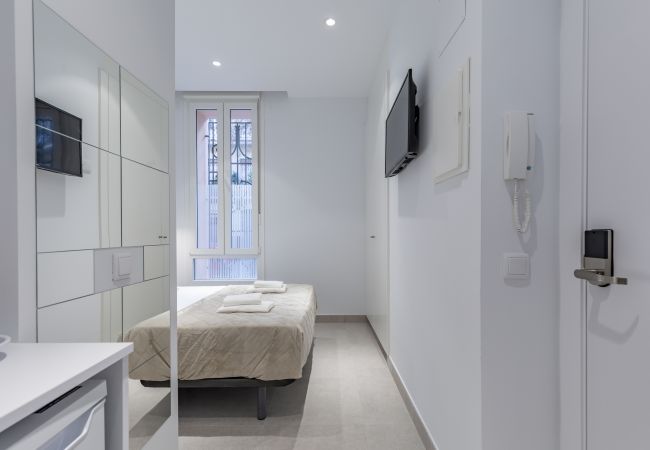 Zimmeranmietung in Valencia - ≬ Clean & Cozy Room close to City Centre ≬