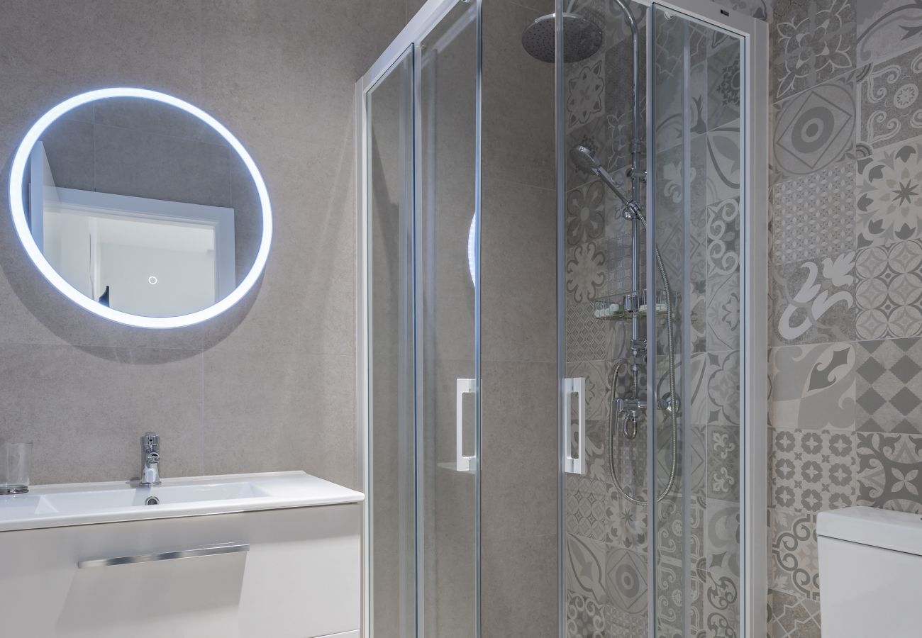 Zimmeranmietung in Valencia - ≬ Clean & Cozy Room close to City Centre ≬