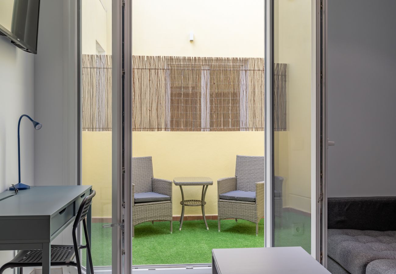 Aparthotel in Valencia - ⍟ Sunny/ Private Terrace/ Wheelchair access ⍟