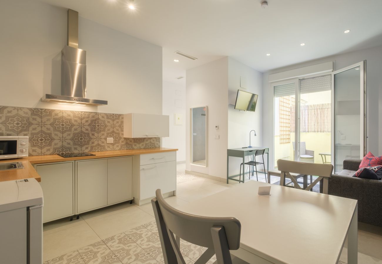 Aparthotel in Valencia - ⍟ Sunny/ Private Terrace/ Wheelchair access ⍟