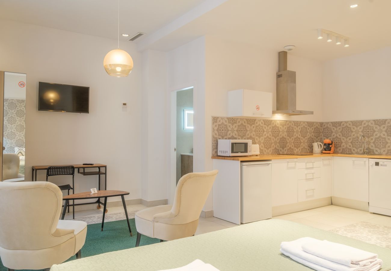 Aparthotel in Valencia - ⚜ Gorgeous Apartment close to City Centre ⚜