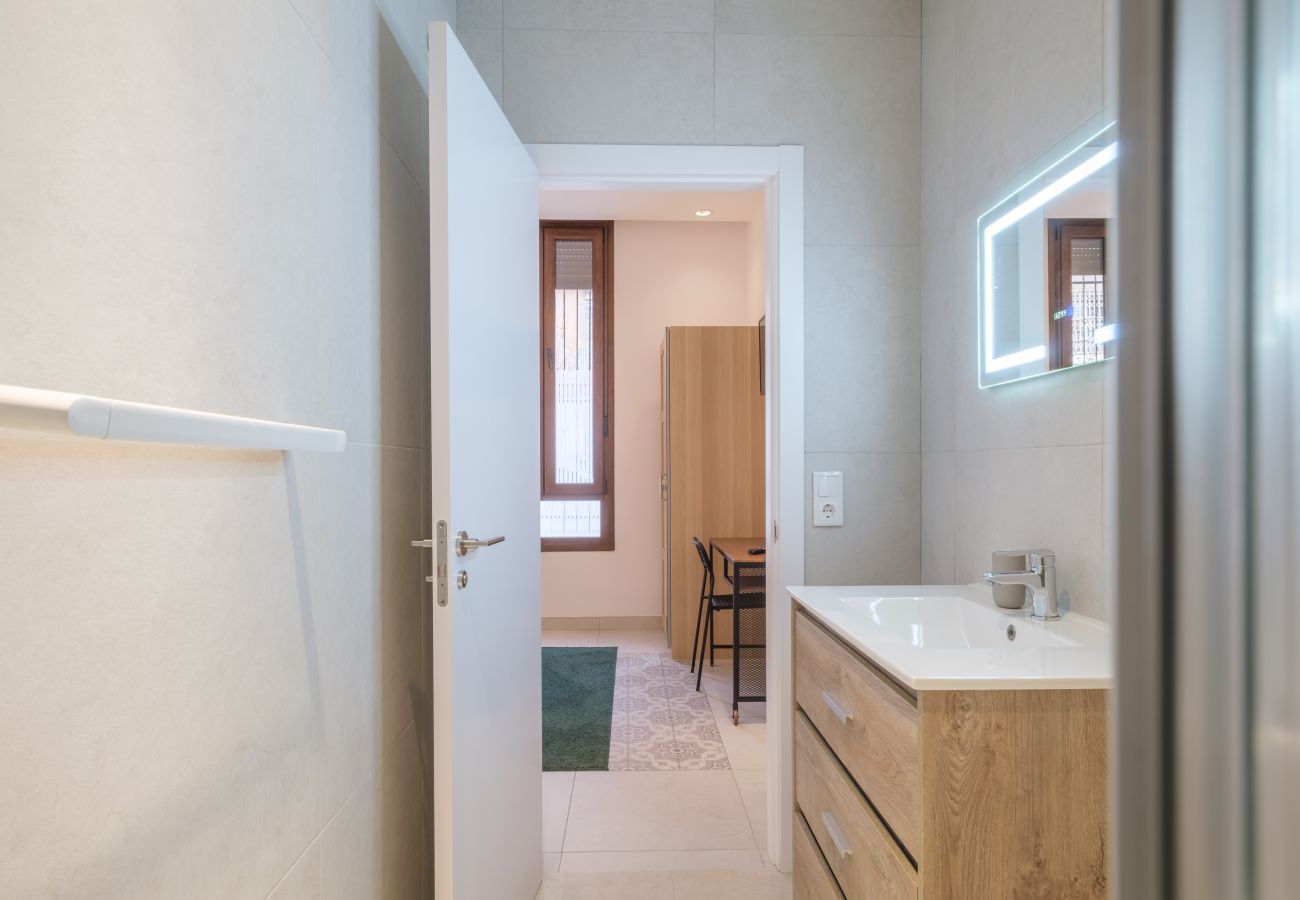 Aparthotel in Valencia - ⚜ Gorgeous Apartment close to City Centre ⚜