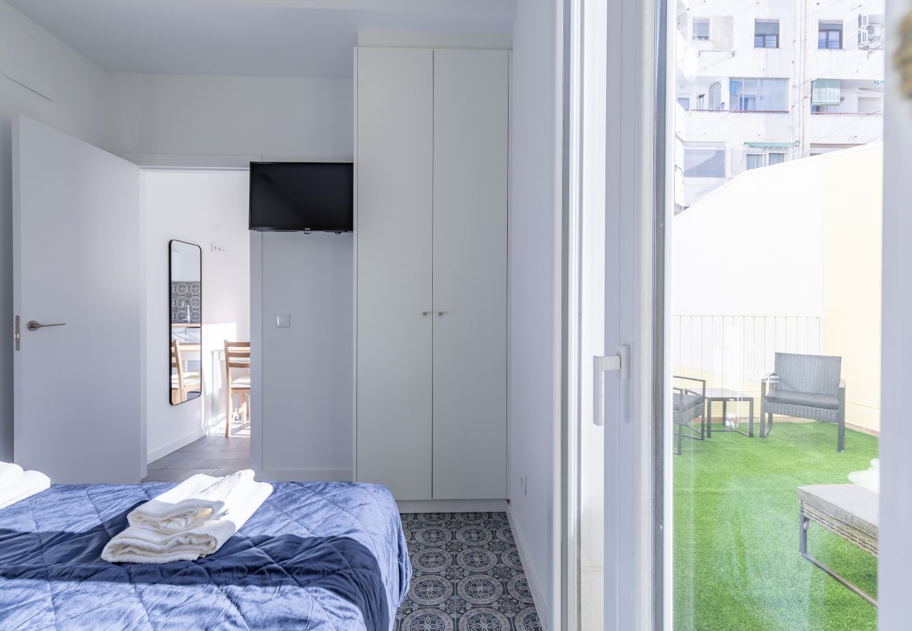 Aparthotel in Valencia - ☀ Marvellous Apt. with a Large Private Terrace ☀