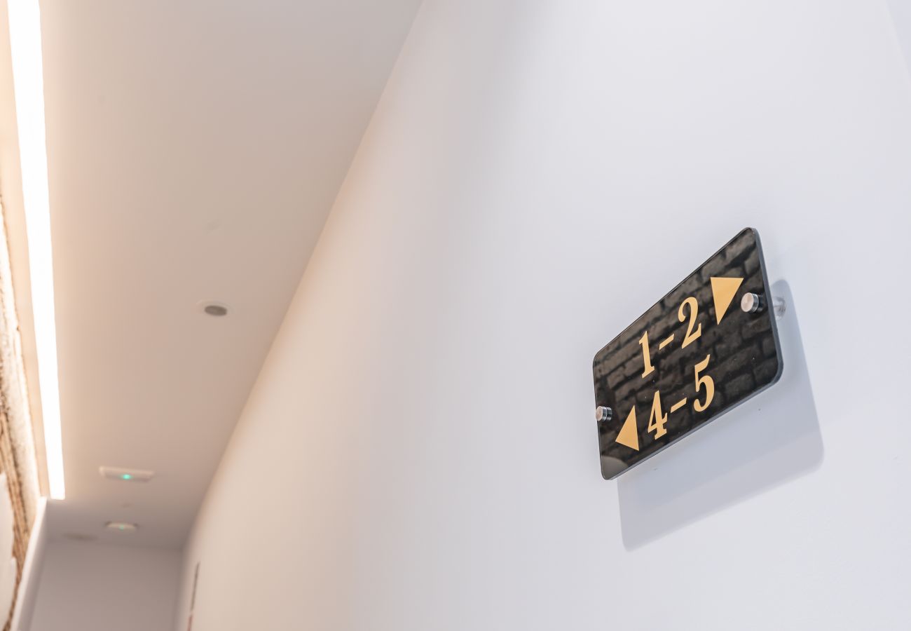 Aparthotel in Valencia - ☀ Marvellous Apt. with a Large Private Terrace ☀