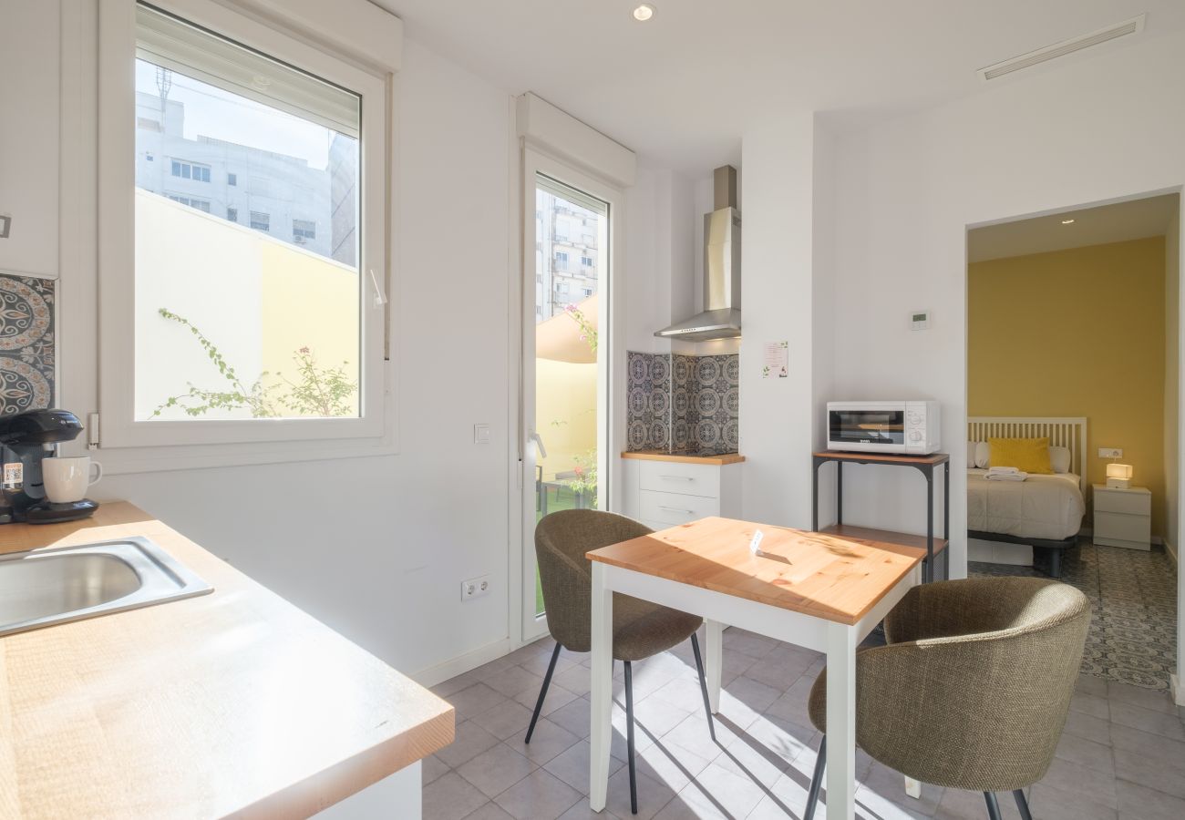 Aparthotel in Valencia - ☀ Marvellous Apt. with a Large Private Terrace ☀