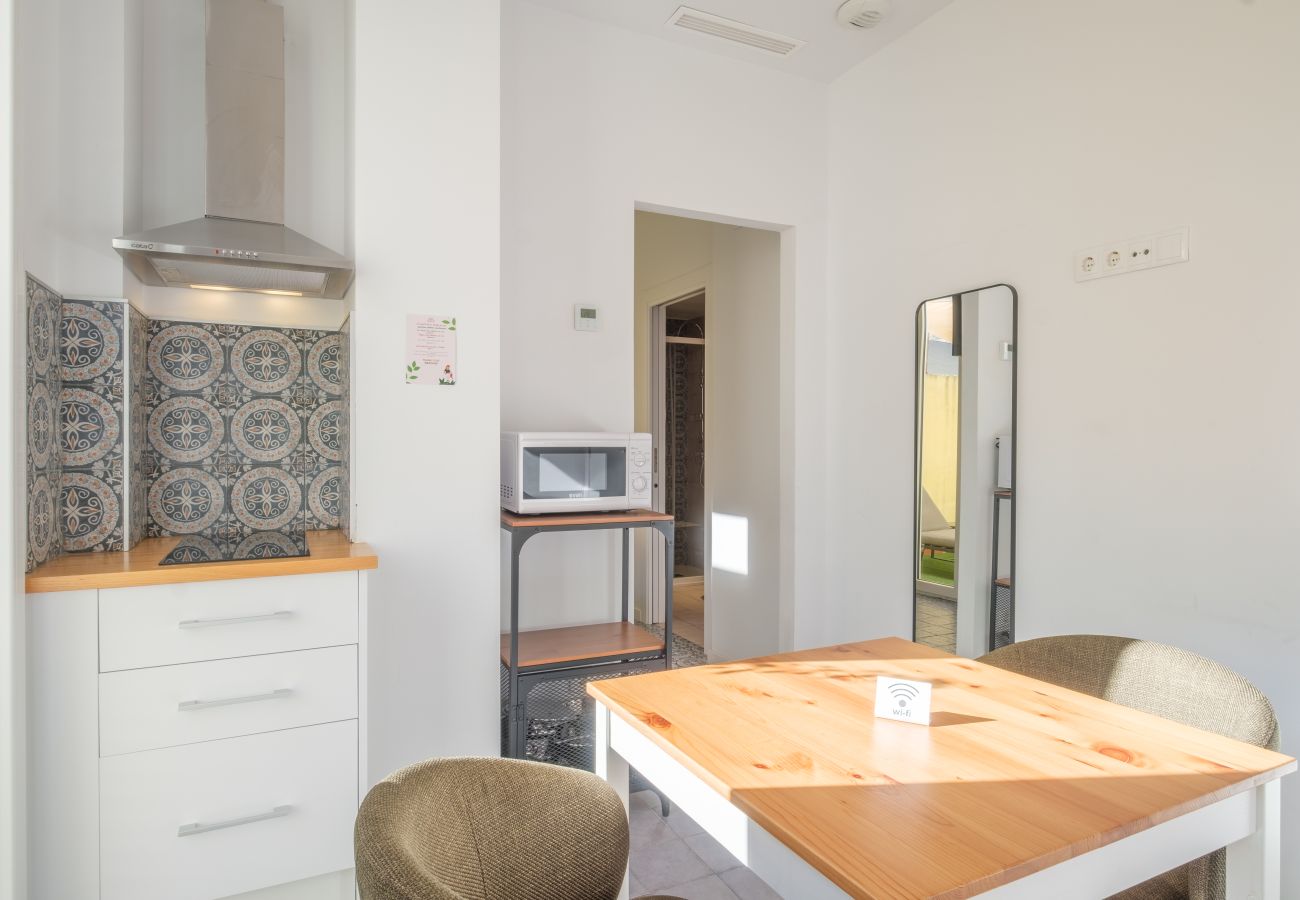 Aparthotel in Valencia - ☀ Marvellous Apt. with a Large Private Terrace ☀