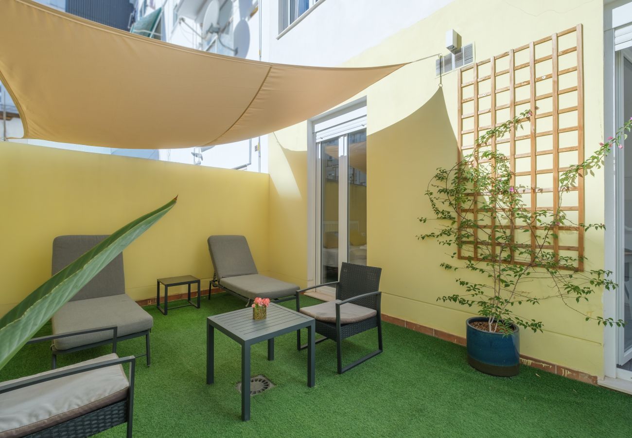 Aparthotel in Valencia - ☀ Marvellous Apt. with a Large Private Terrace ☀