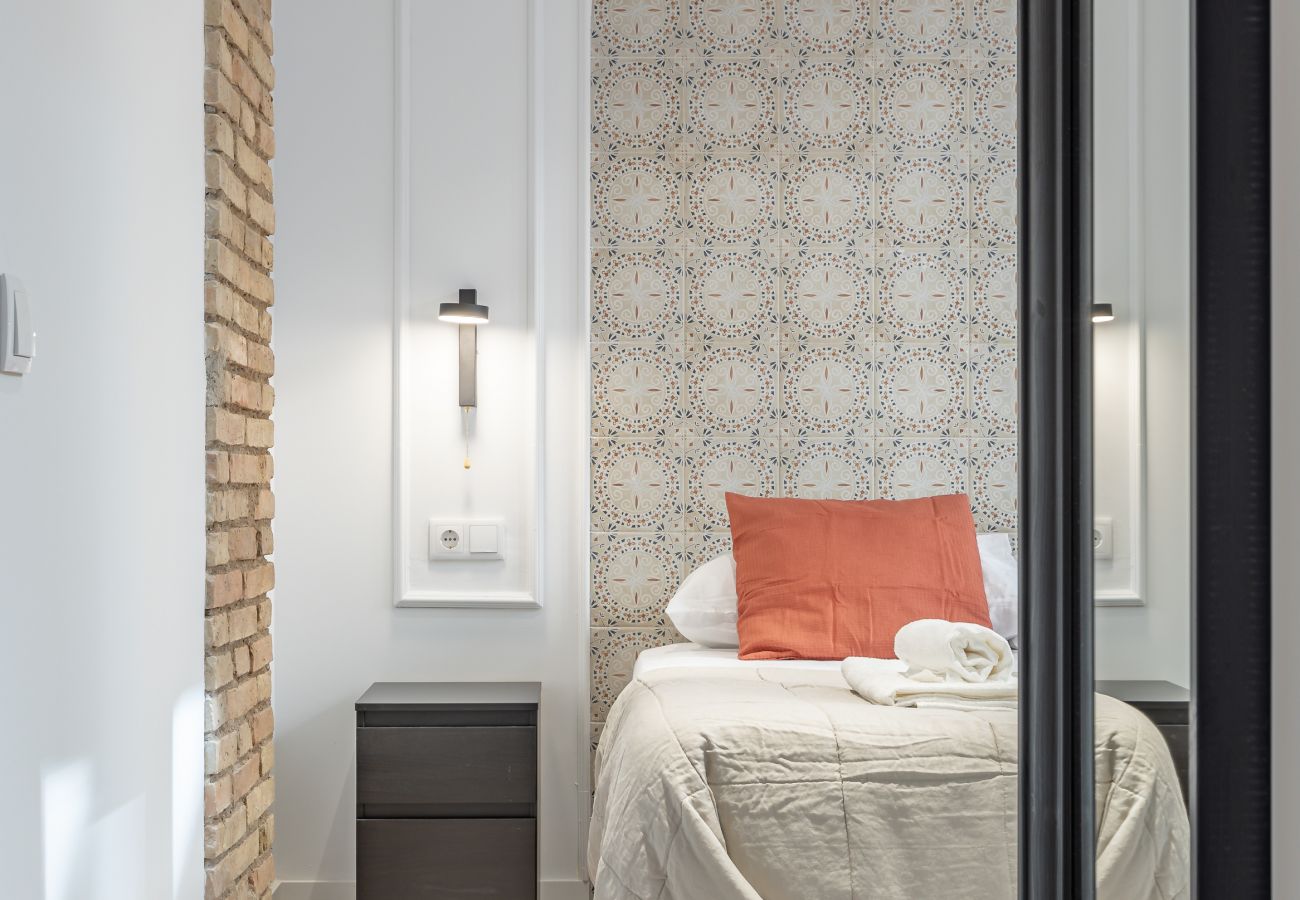 Aparthotel in Valencia - ❈Clean & Tranquil Apartment close to City Centre❈