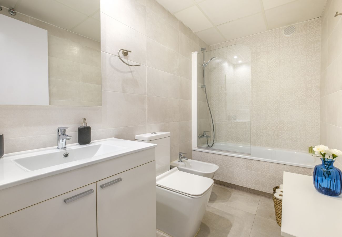 Ferienwohnung in Valencia - ♦ Modern, Stylish Apartment ♦