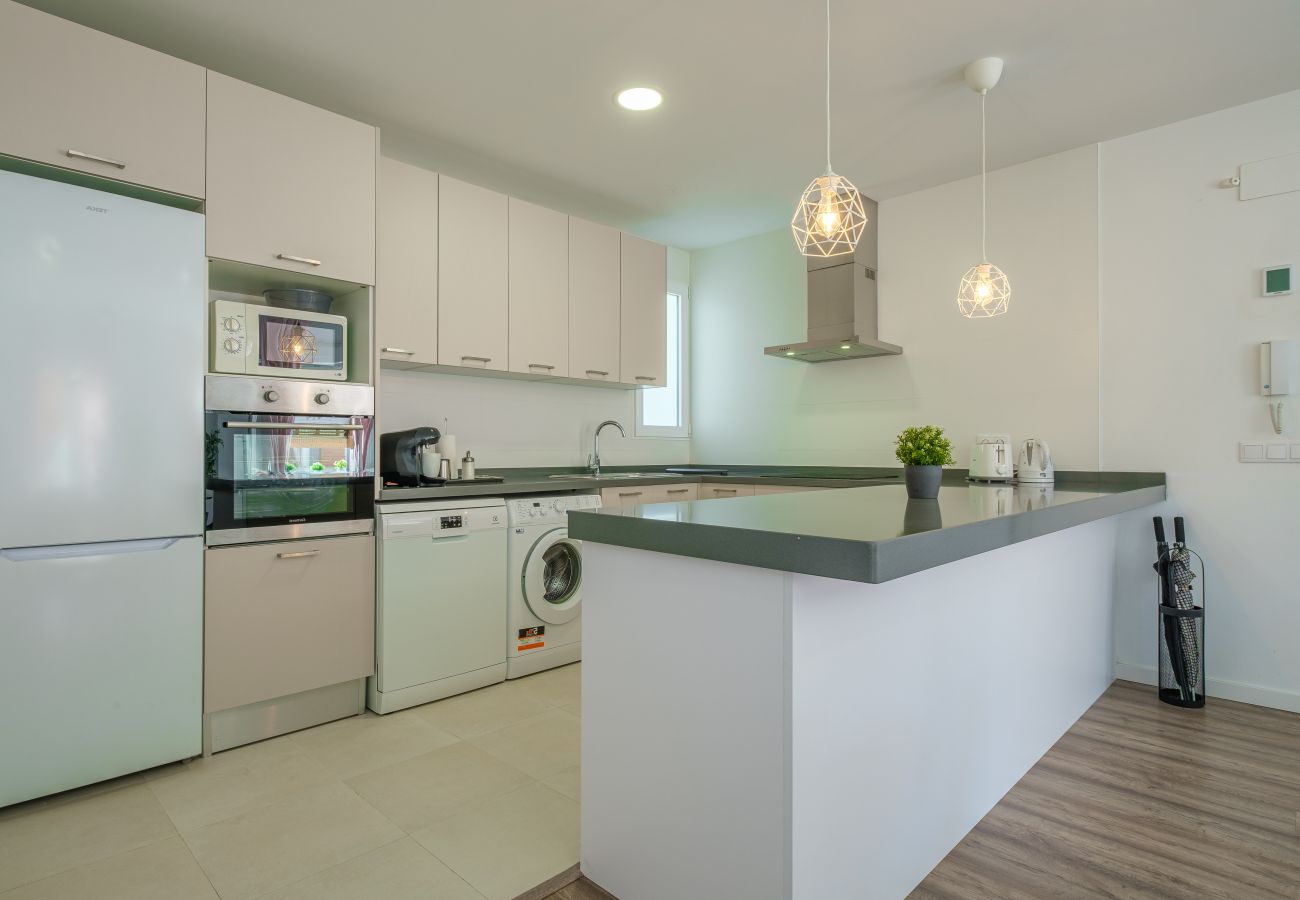 Ferienwohnung in Valencia - ✿ BRAND NEW, Modern & Stylish Apartment ✿