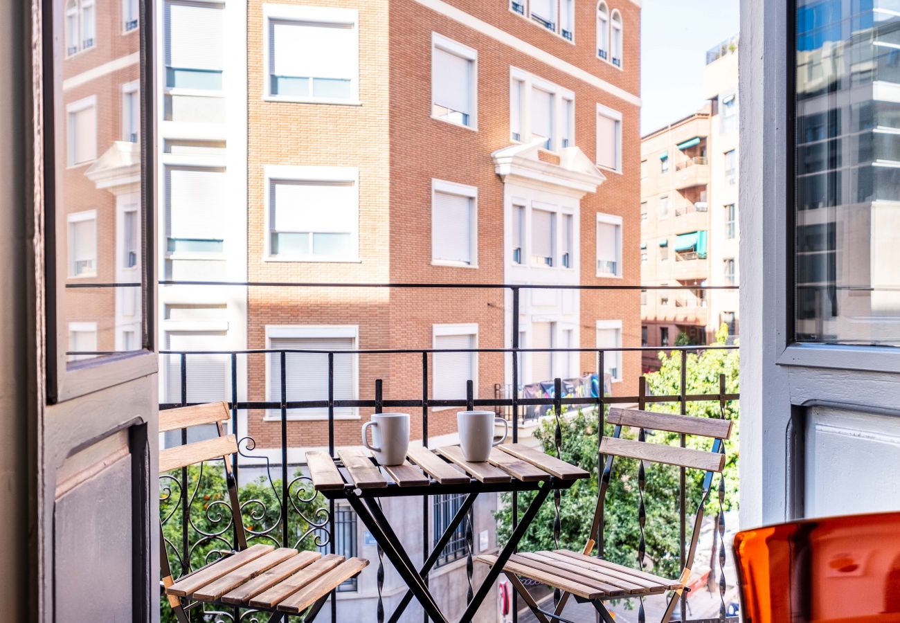 Ferienwohnung in Valencia - Amazing Apartment with a Fun and Friendly Atmosphere