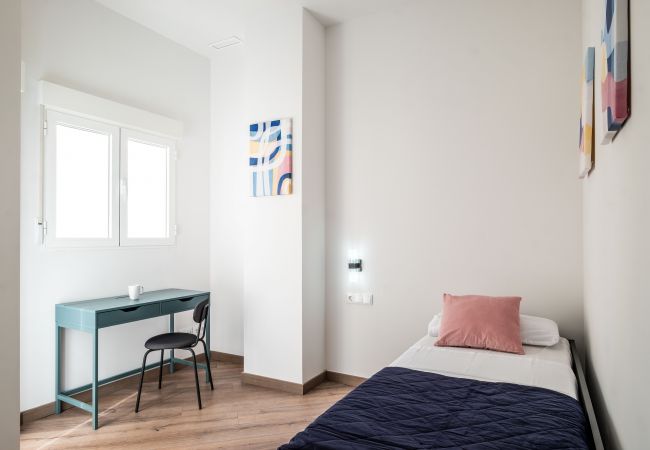 Ferienwohnung in Valencia - ➿Well Lit and Creatively Designed Apartment➿
