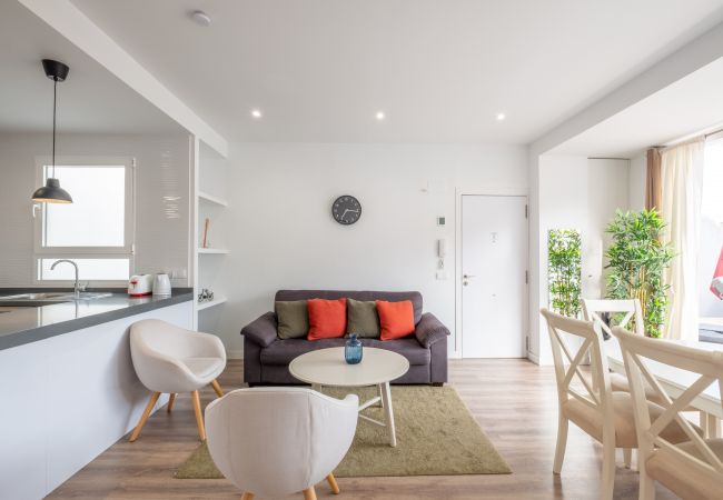 Apartamento en Valencia - ★Brand New, Specious Penthouse W/ Private Terrace★