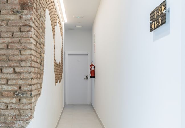 Apartahotel en Valencia - ꕥ Chic & Comfortable Apartment/ Private Terrace ꕥ