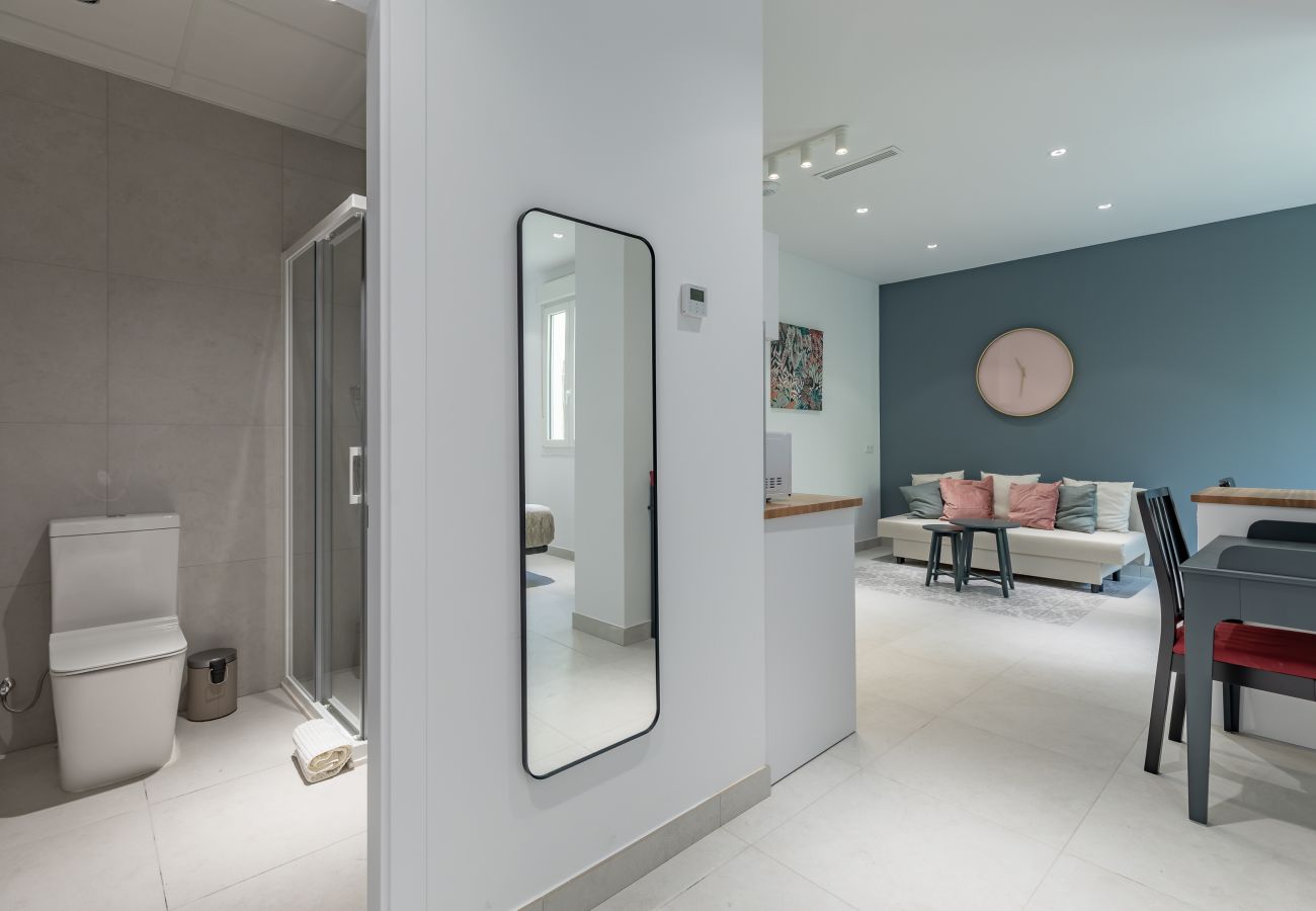 Apartahotel en Valencia - ꕥ Chic & Comfortable Apartment/ Private Terrace ꕥ