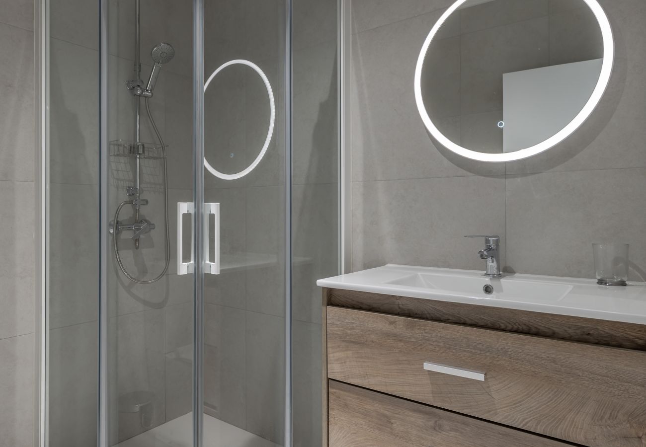 Apartahotel en Valencia - ꕥ Chic & Comfortable Apartment/ Private Terrace ꕥ