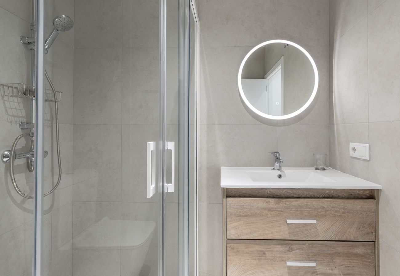 Apartahotel en Valencia - ꕥ Chic & Comfortable Apartment/ Private Terrace ꕥ