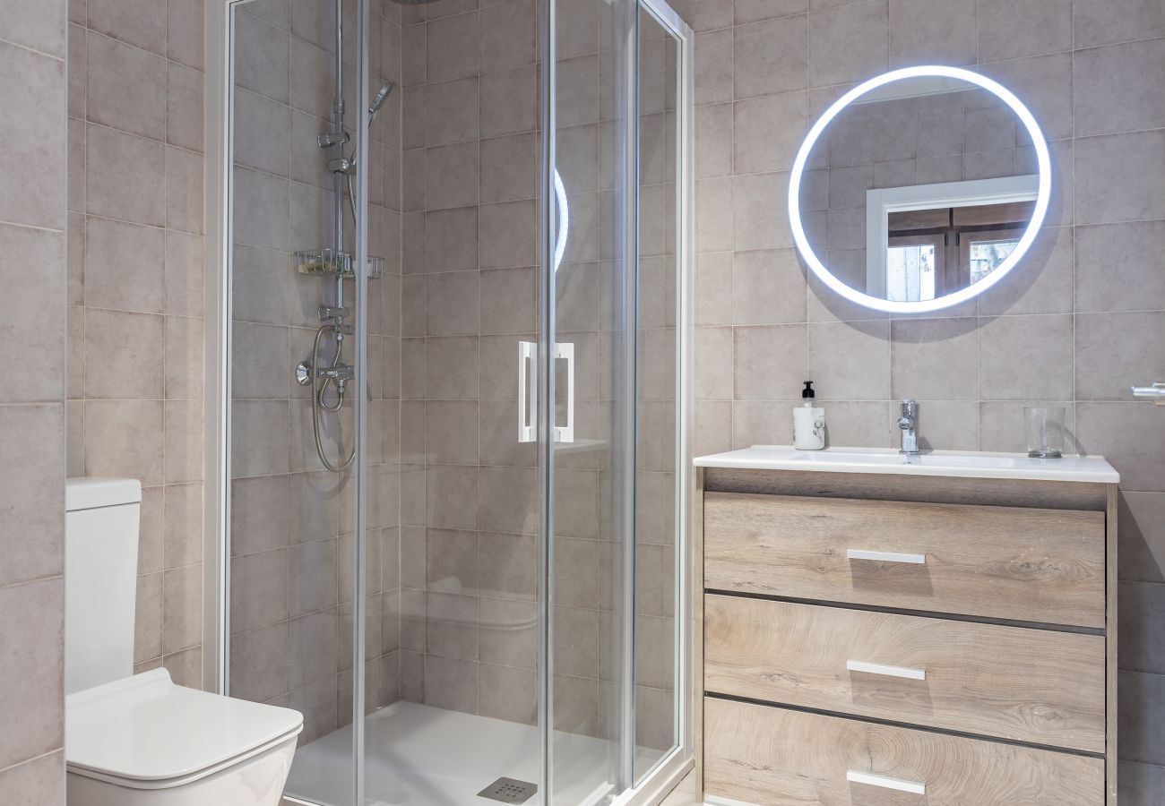 Apartahotel en Valencia - ☙ Apt. with Antique Floor & lots of Sun Light ❧