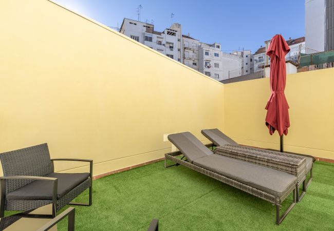Apartahotel en Valencia - ☀ Marvellous Apt. with a Large Private Terrace ☀