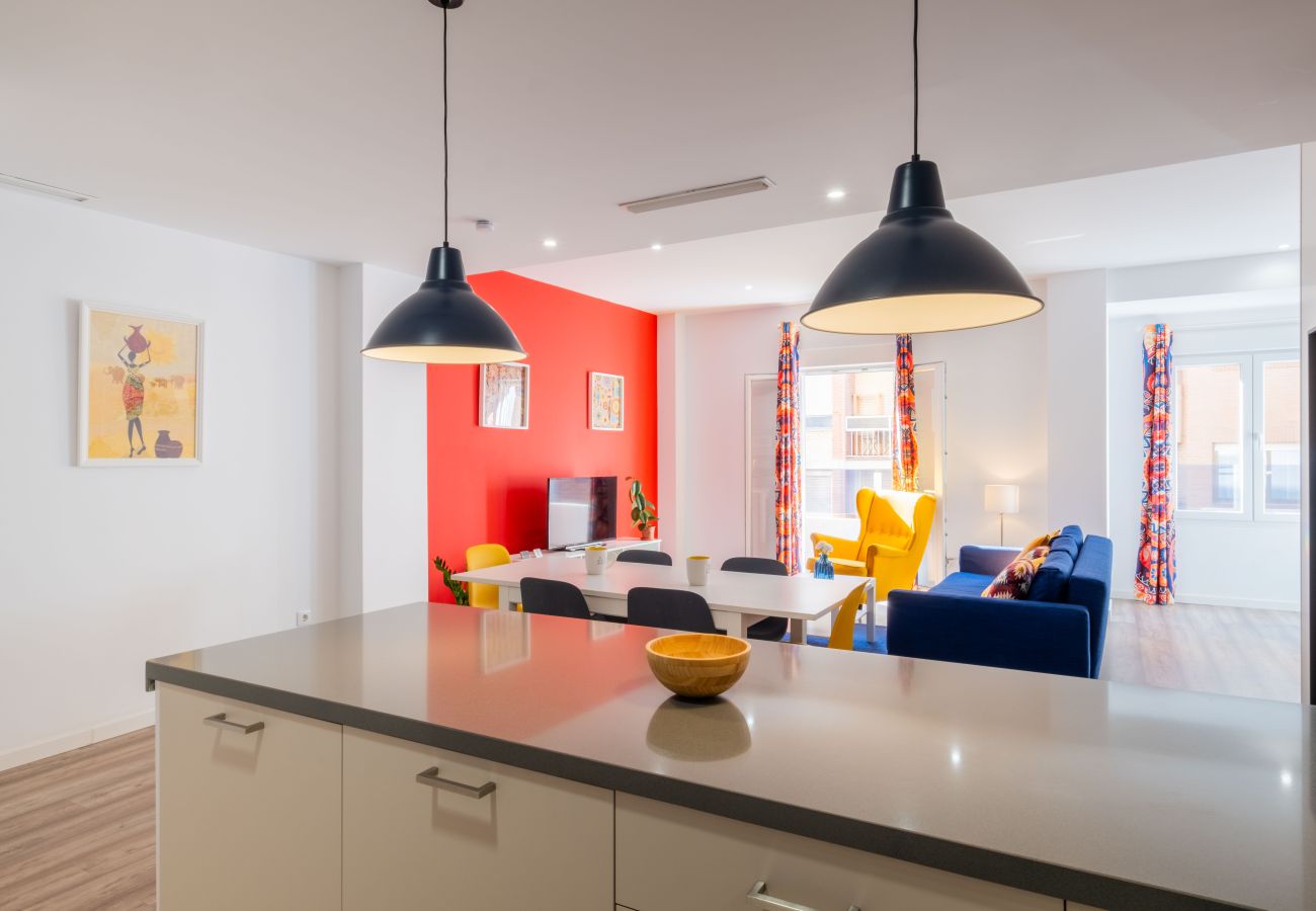Apartamento en Valencia - Spacious Clean & Colourful Apt Quiet Zone