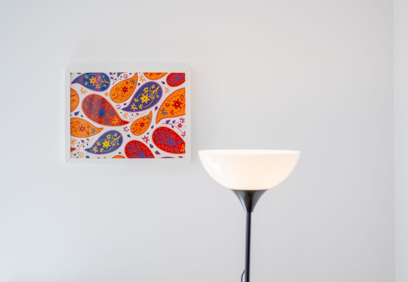 Apartamento en Valencia - Spacious Clean & Colourful Apt Quiet Zone