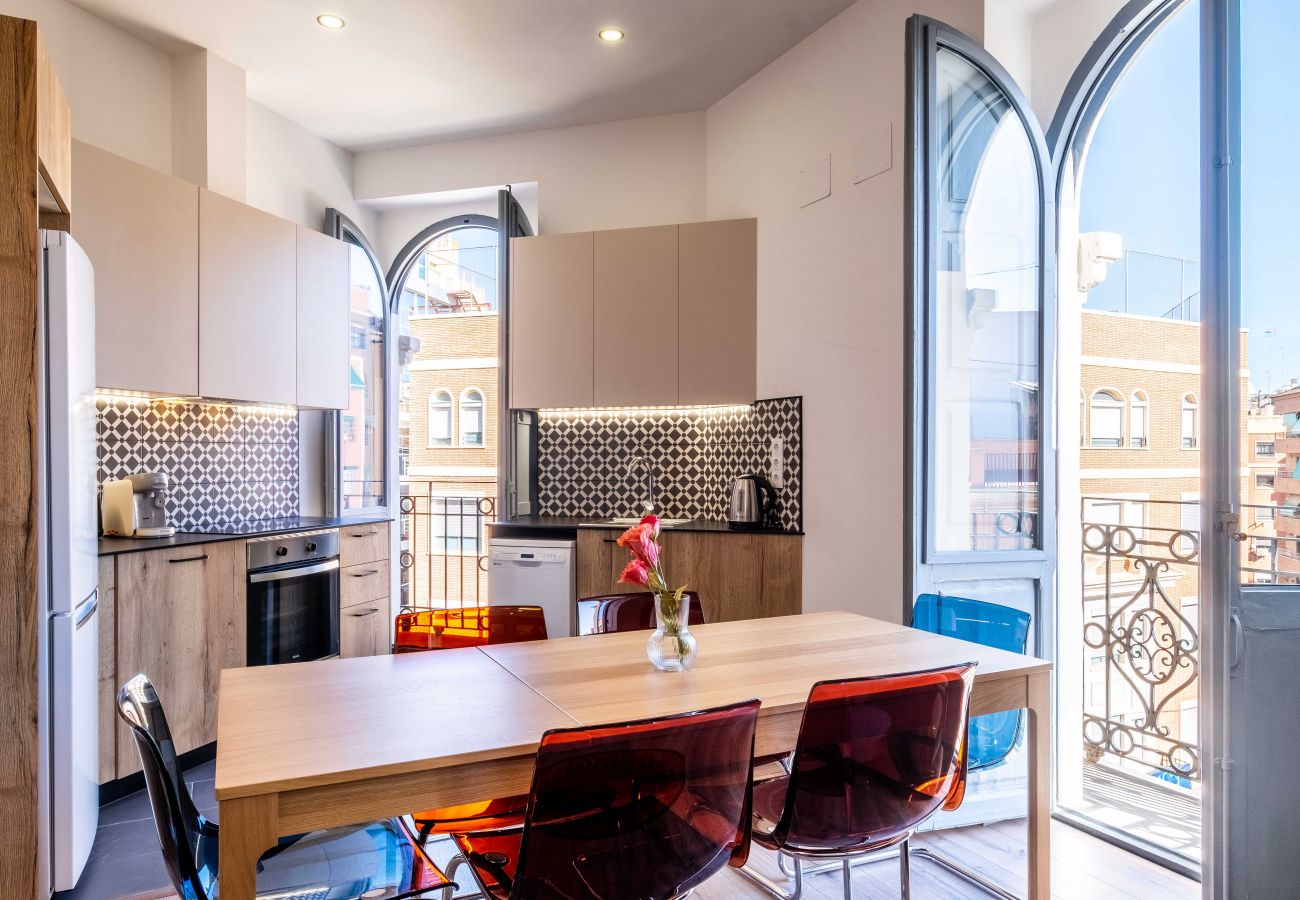 Apartamento en Valencia - Bright House with Warm and Friendly Vibes
