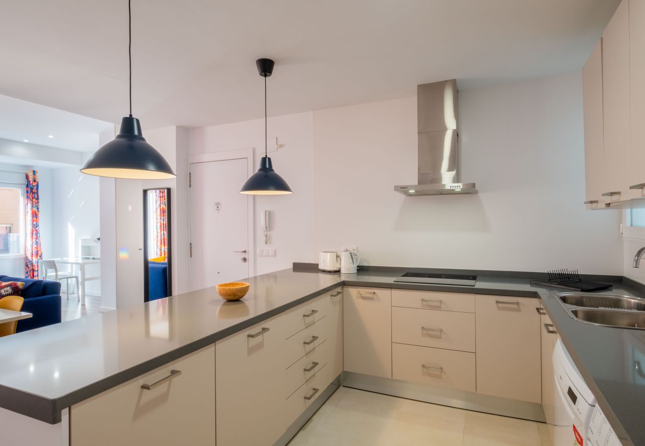 Appartement à Valence / Valencia - Spacious Clean & Colourful Apt Quiet Zone