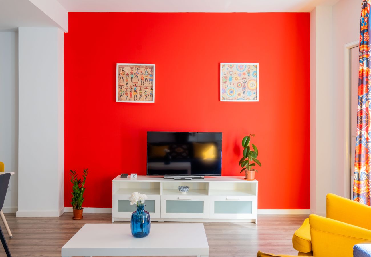 Appartement à Valence / Valencia - Spacious Clean & Colourful Apt Quiet Zone