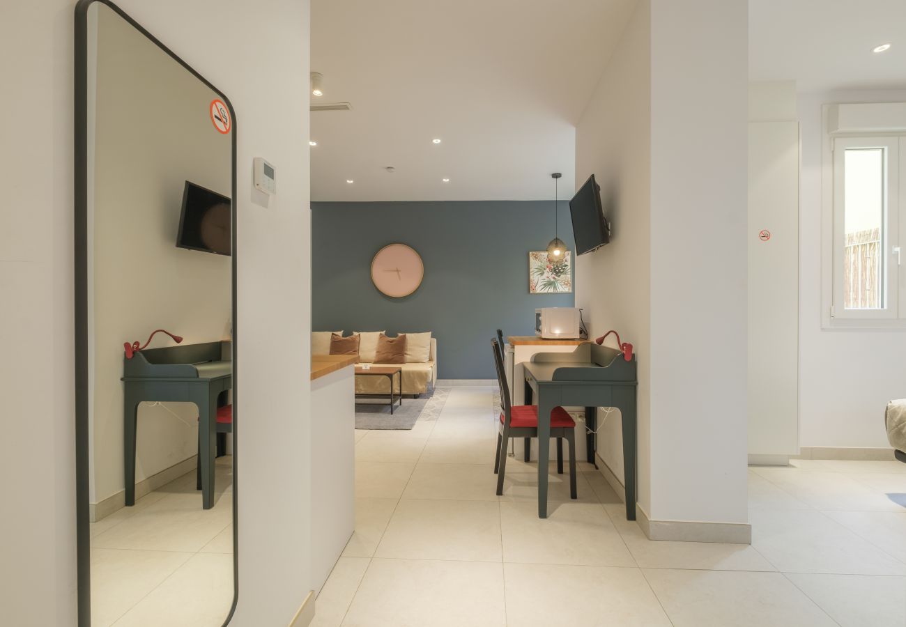 Aparthotel a Valencia / València - ꕥ Chic & Comfortable Apartment/ Private Terrace ꕥ
