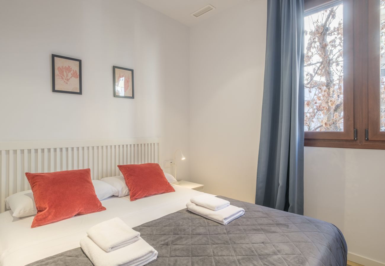 Aparthotel a Valencia / València - ☙ Apt. with Antique Floor & lots of Sun Light ❧