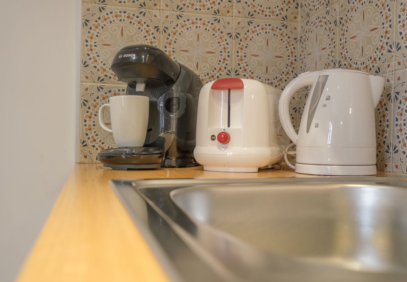 Aparthotel a Valencia / València - ☙ Apt. with Antique Floor & lots of Sun Light ❧