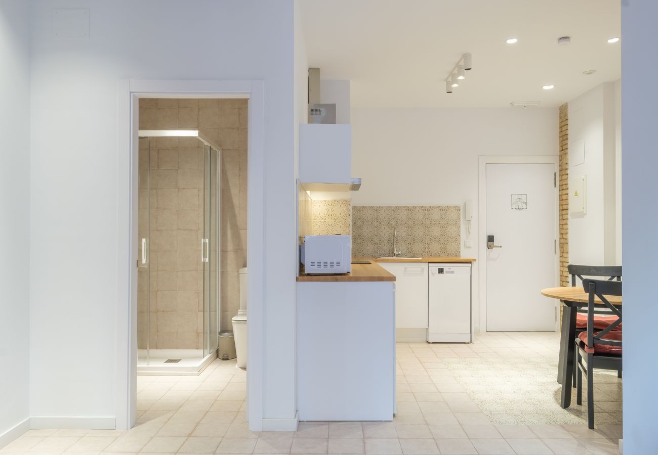 Aparthotel a Valencia / València - ❈Clean & Tranquil Apartment close to City Centre❈