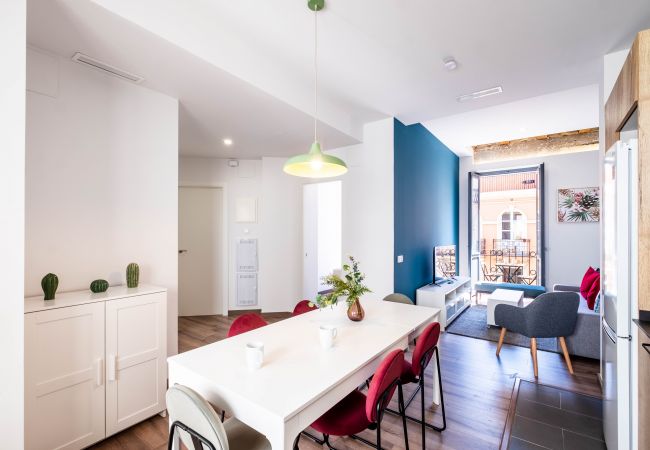  a Valencia / València - Spacious Apartment with City View