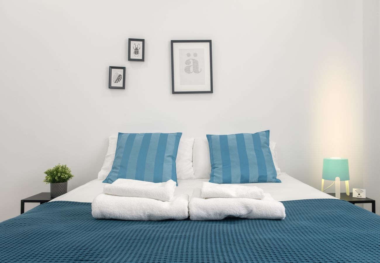 Apartment in Valencia / València - ♠ Bright, Clean & Very Comfortable Apartment ♠