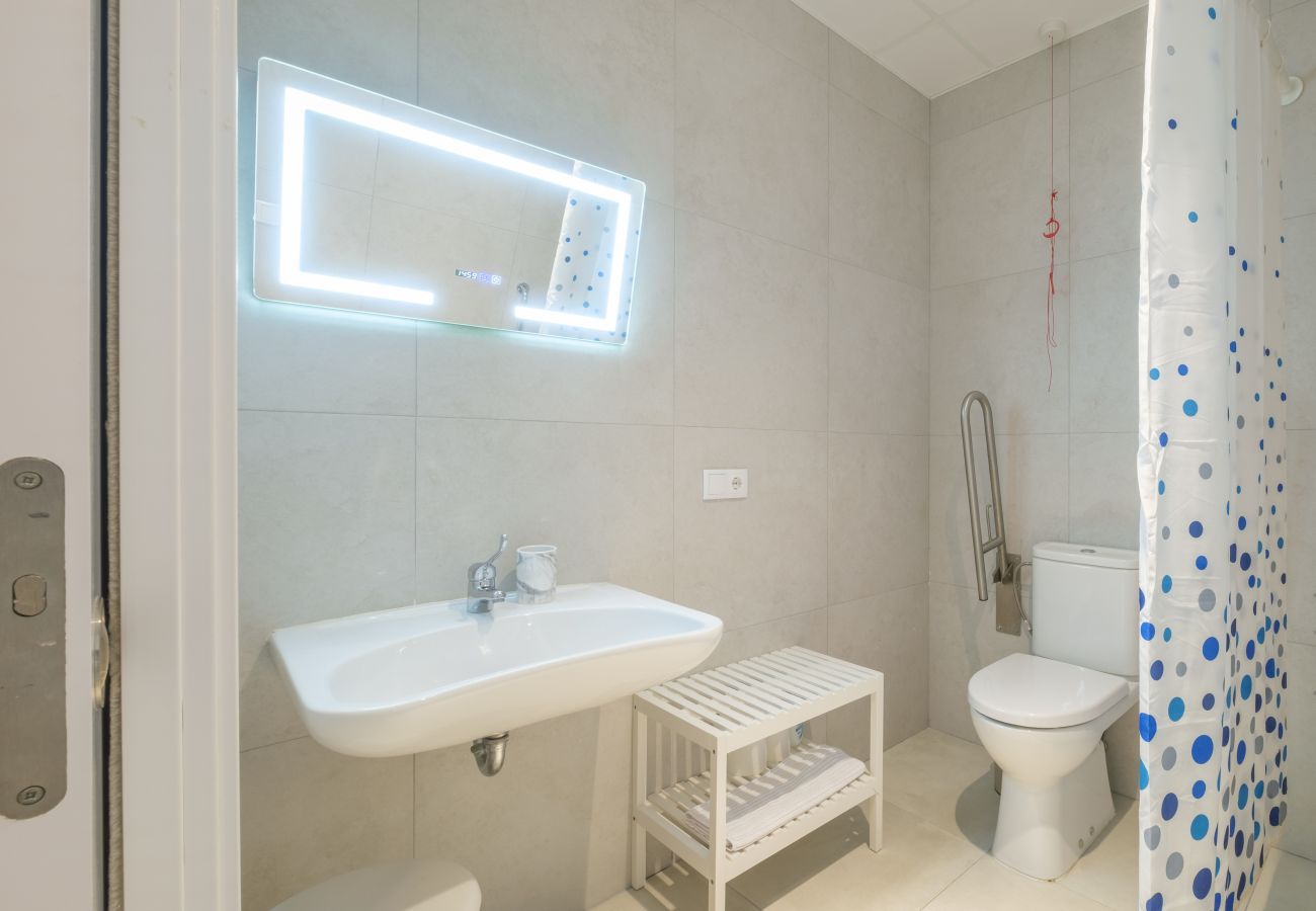 Aparthotel in Valencia / València - ⍟ Sunny/ Private Terrace/ Wheelchair access ⍟