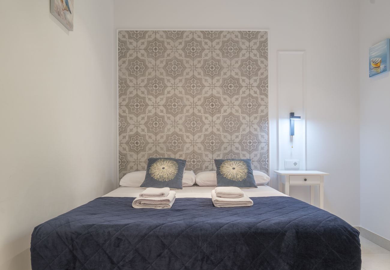 Aparthotel in Valencia / València - ⍟ Sunny/ Private Terrace/ Wheelchair access ⍟