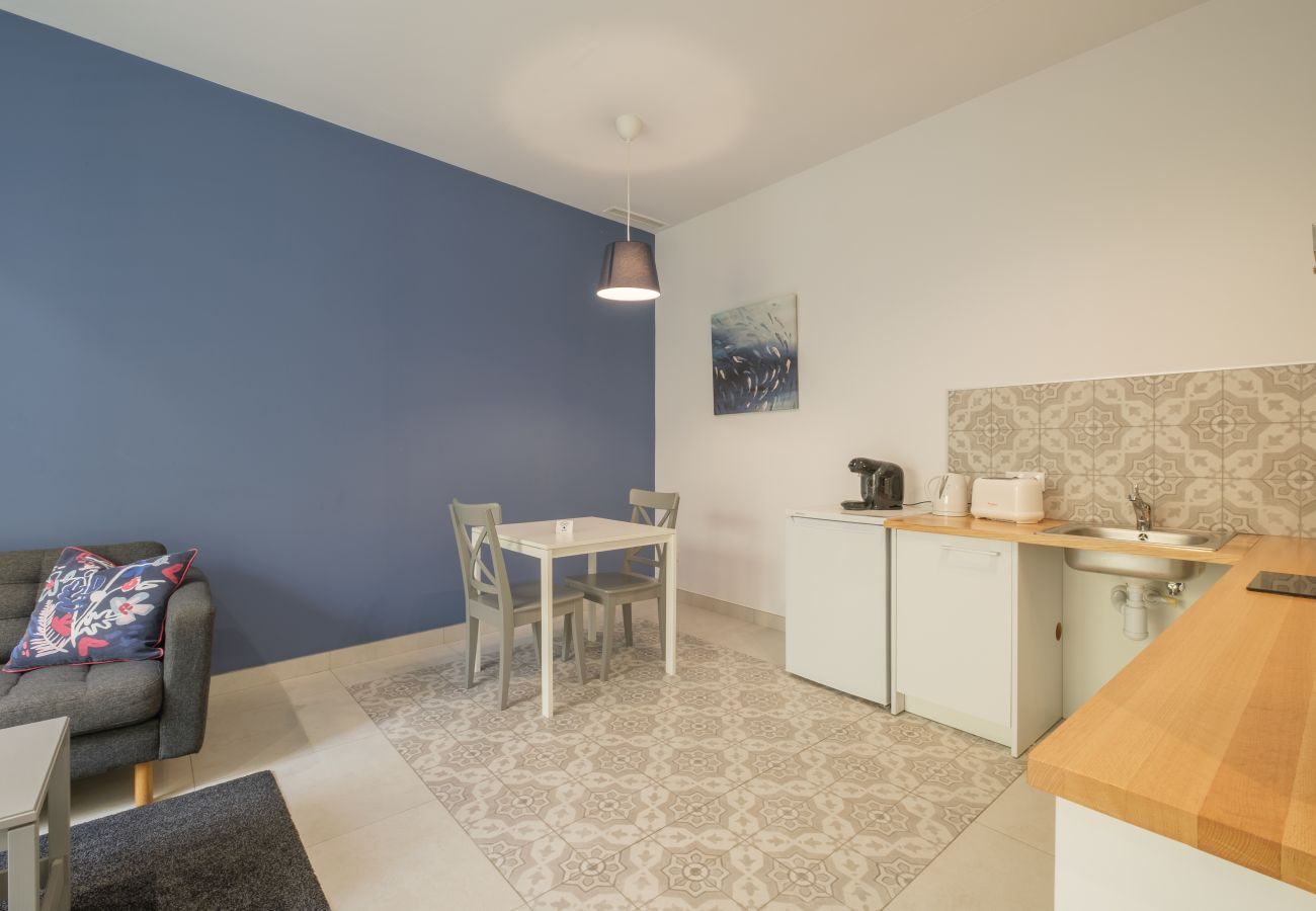 Aparthotel in Valencia / València - ⍟ Sunny/ Private Terrace/ Wheelchair access ⍟