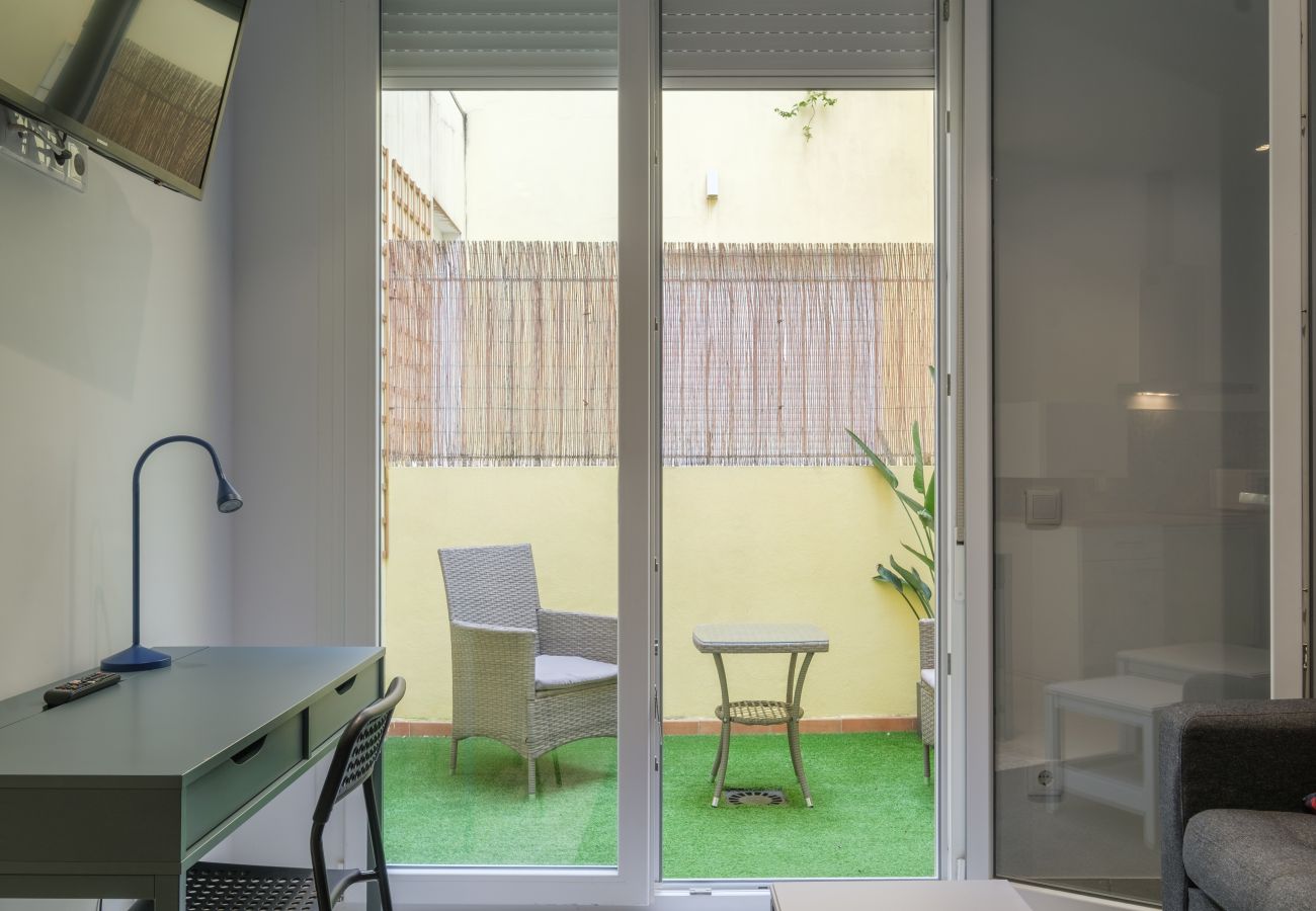 Aparthotel in Valencia / València - ⍟ Sunny/ Private Terrace/ Wheelchair access ⍟