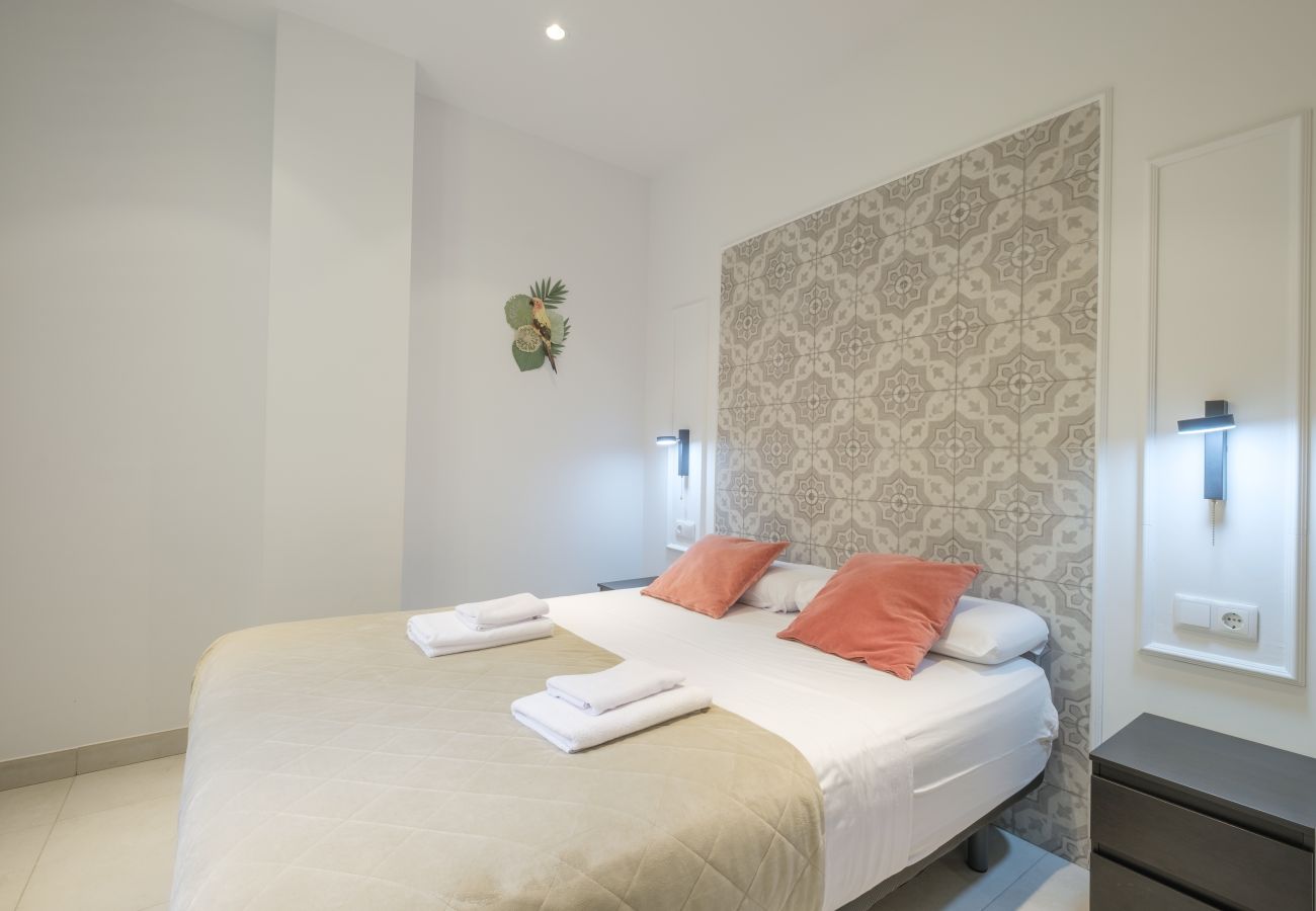 Aparthotel in Valencia / València - ꕥ Chic & Comfortable Apartment/ Private Terrace ꕥ