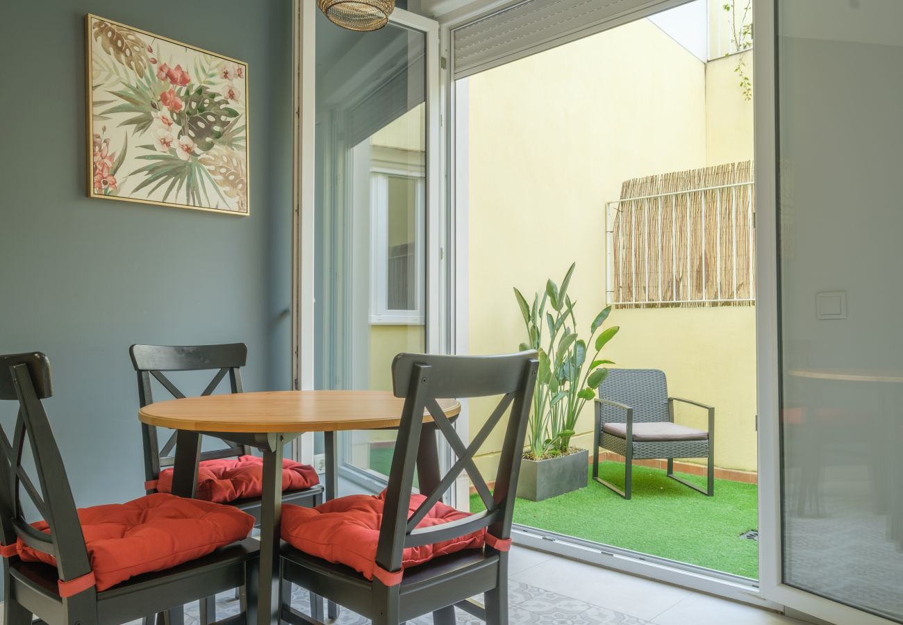 Aparthotel in Valencia / València - ꕥ Chic & Comfortable Apartment/ Private Terrace ꕥ