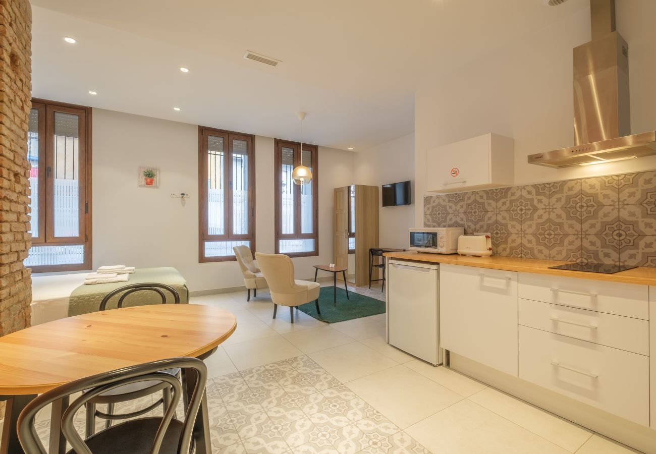 Aparthotel in Valencia / València - ⚜ Gorgeous Apartment close to City Centre ⚜