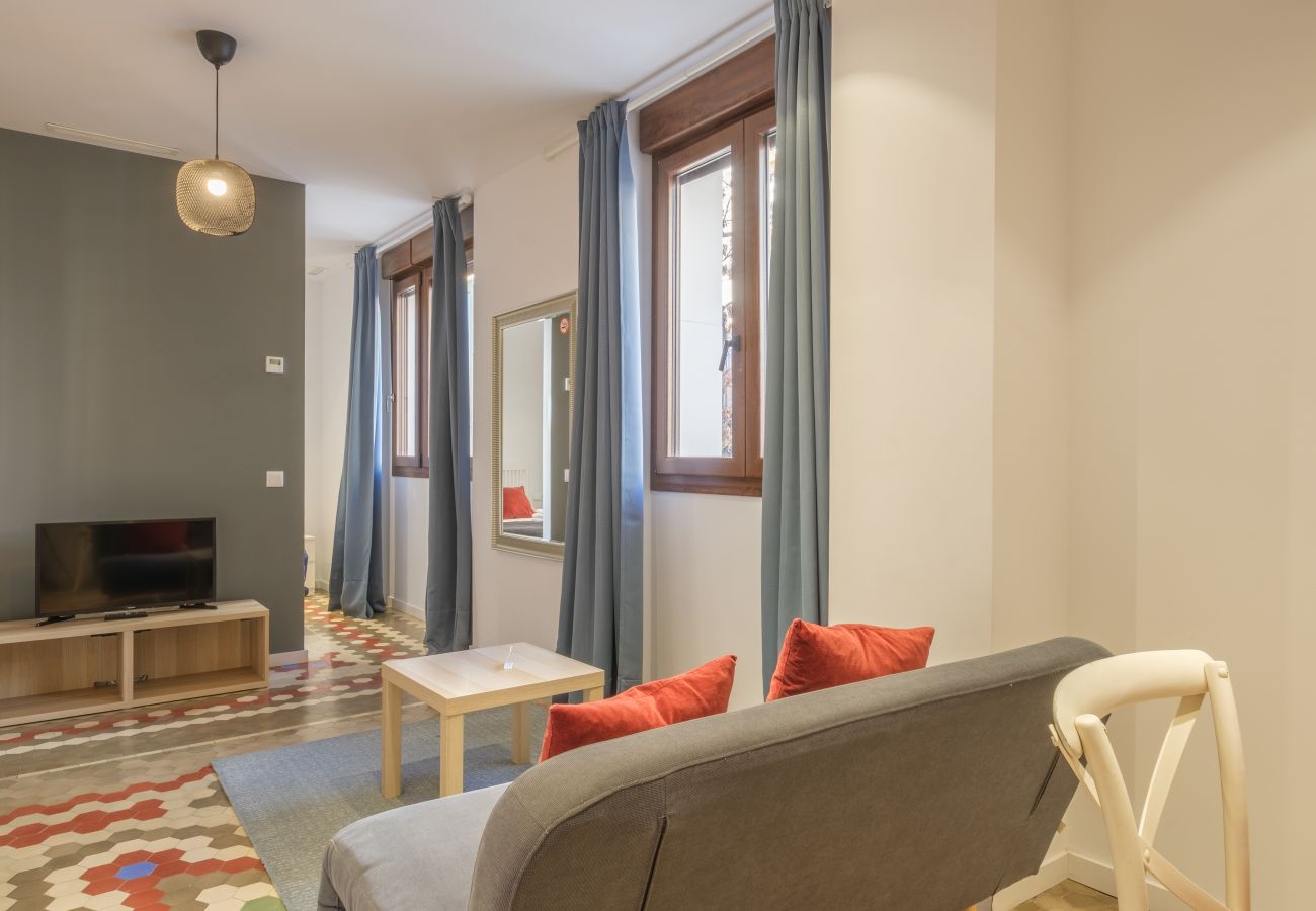 Aparthotel in Valencia / València - ☙ Apt. with Antique Floor & lots of Sun Light ❧
