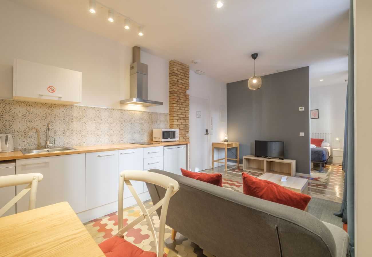 Aparthotel in Valencia / València - ☙ Apt. with Antique Floor & lots of Sun Light ❧