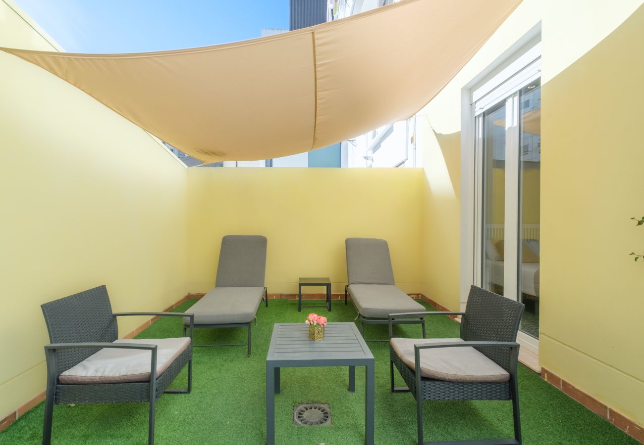 Aparthotel in Valencia / València - ☀ Marvellous Apt. with a Large Private Terrace ☀