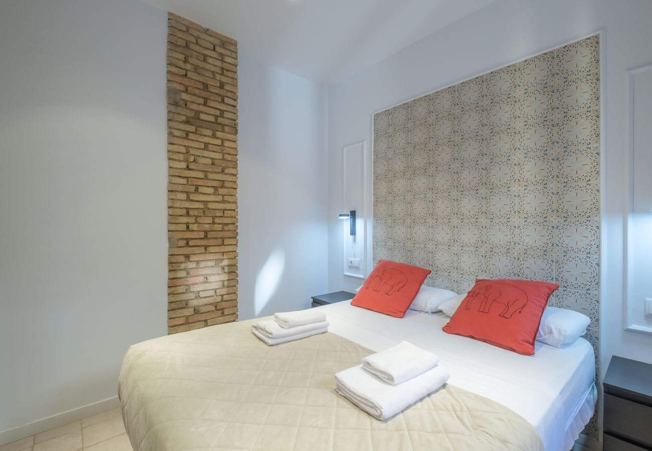 Aparthotel in Valencia / València - ❈Clean & Tranquil Apartment close to City Centre❈