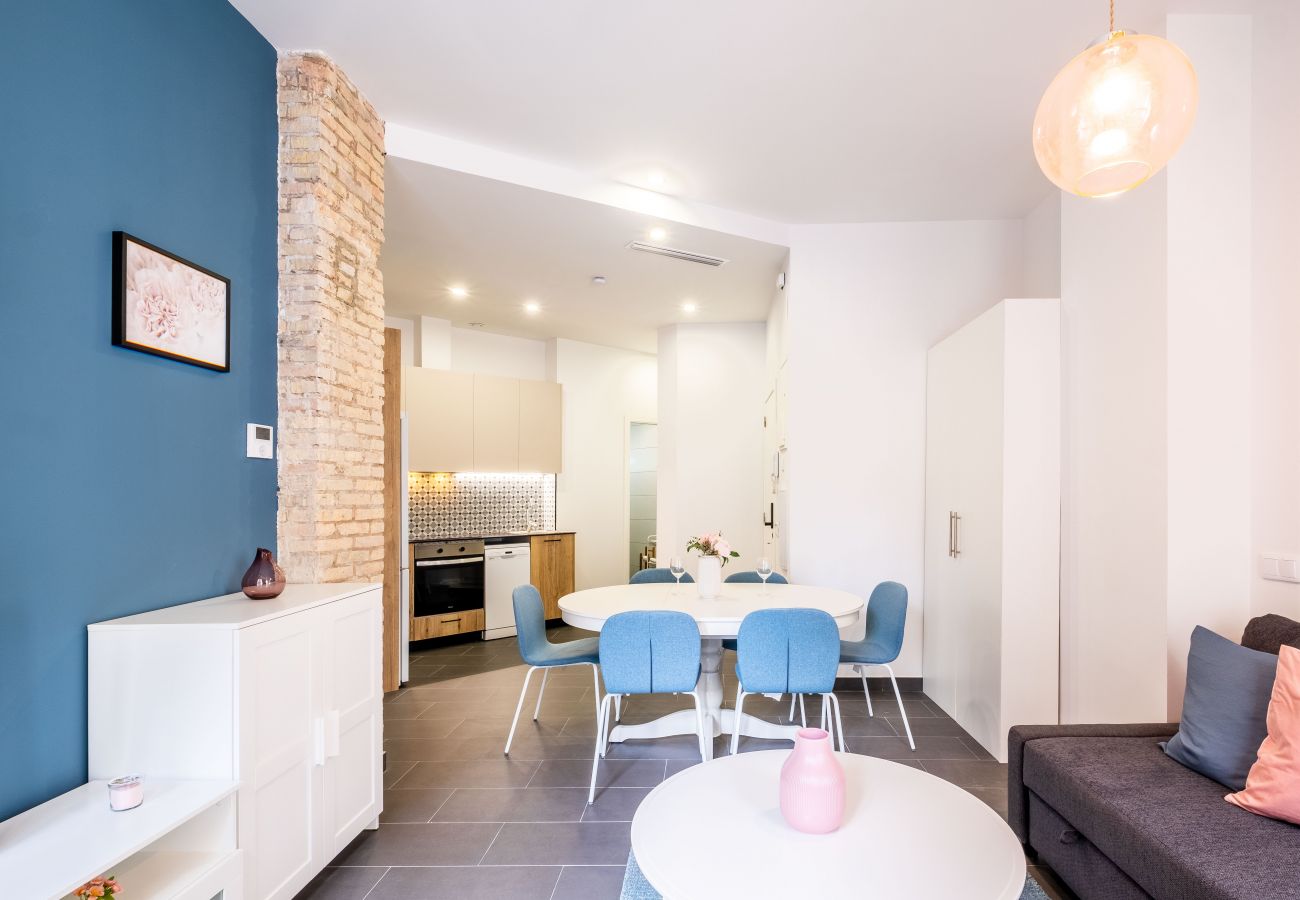 Apartment in Valencia / València - 👉🏻New and Modern Apt. with Comfy Beds👈🏻
