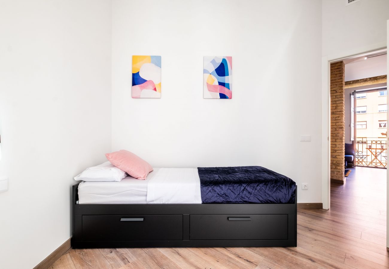 Apartment in Valencia / València - ➿Well Lit and Creatively Designed Apartment➿